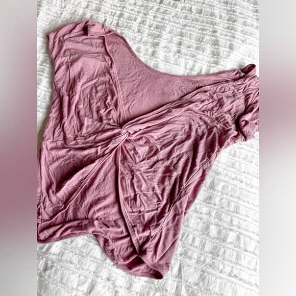Pink women’s top, cutout twist back, small - Picture 1 of 1